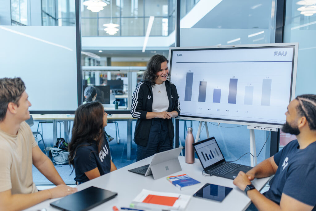 Master and Doctoral Seminar